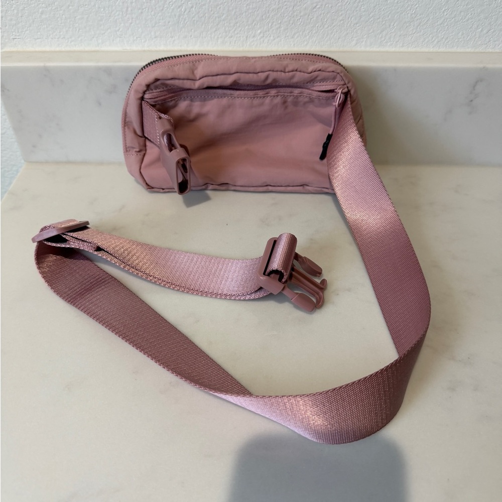 Stylish Pink Crossbody/Belt Bag - Picture 2 of 5
